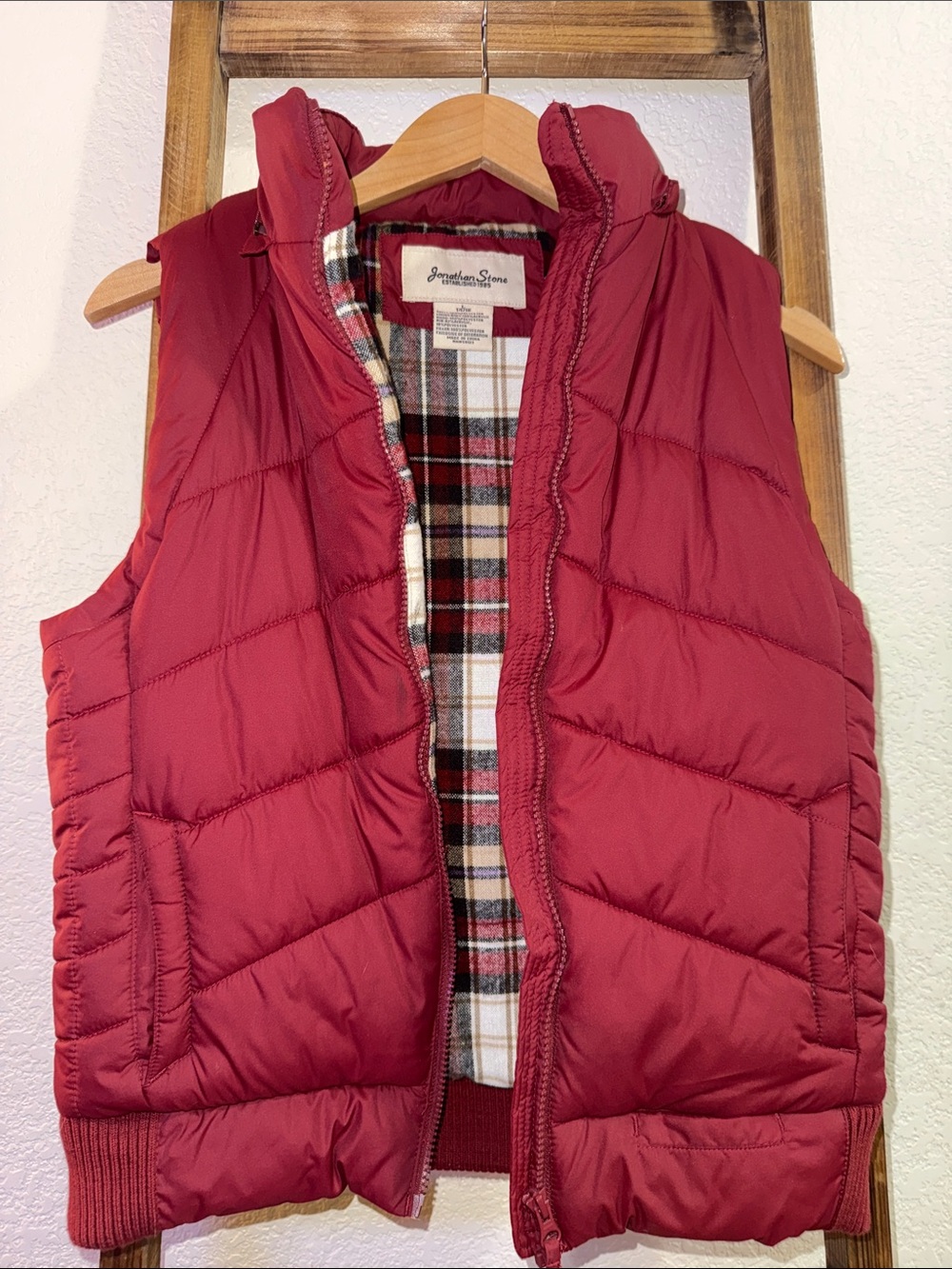 Jonathan Stone Red Puffer Vest Plaid Lined Zip Sleeveless Jacket Size L (14/16)